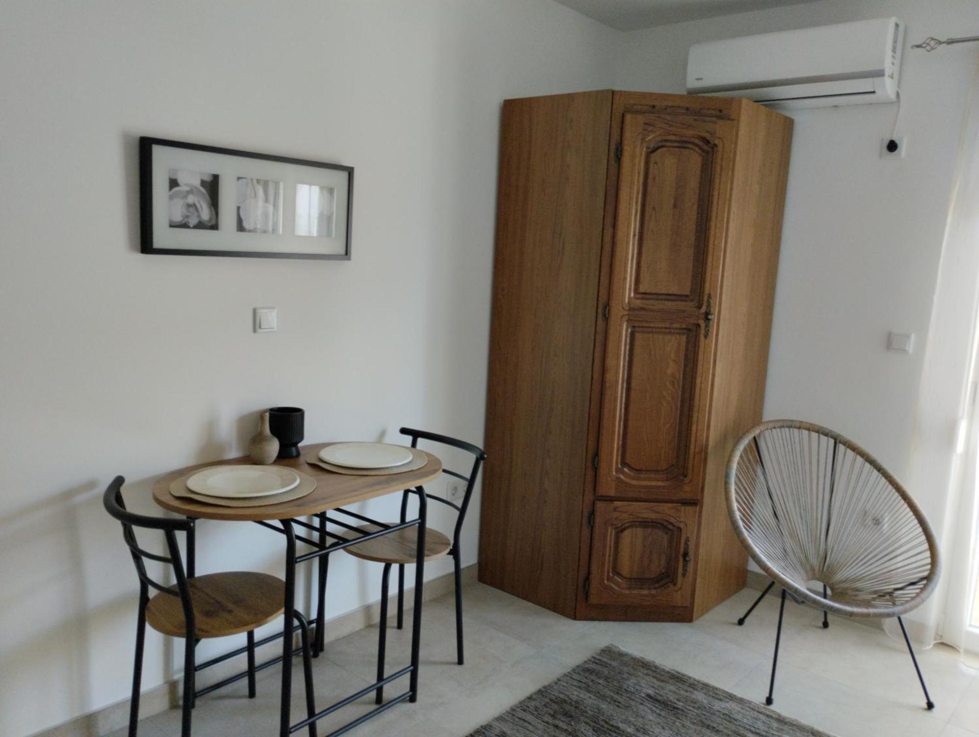 Iris Daire Ivanica Dış mekan fotoğraf